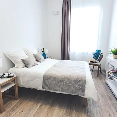 Services Seniors Apartment *